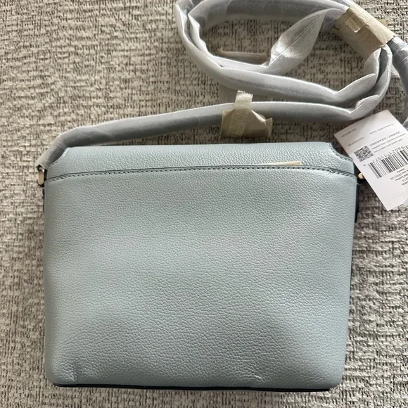Kate Spade emmie pebbled leather crossbody in light blue NWT - Picture 4 of 4